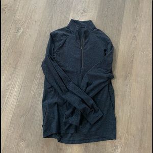 Lululemon Surge warm half zip. Size S. excellent used condition